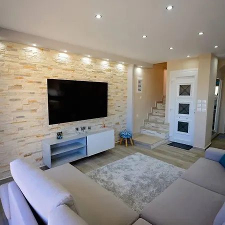 Lia's Apartment